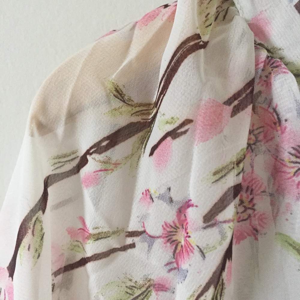 Floral Print Kimono - Picture 2 of 6
